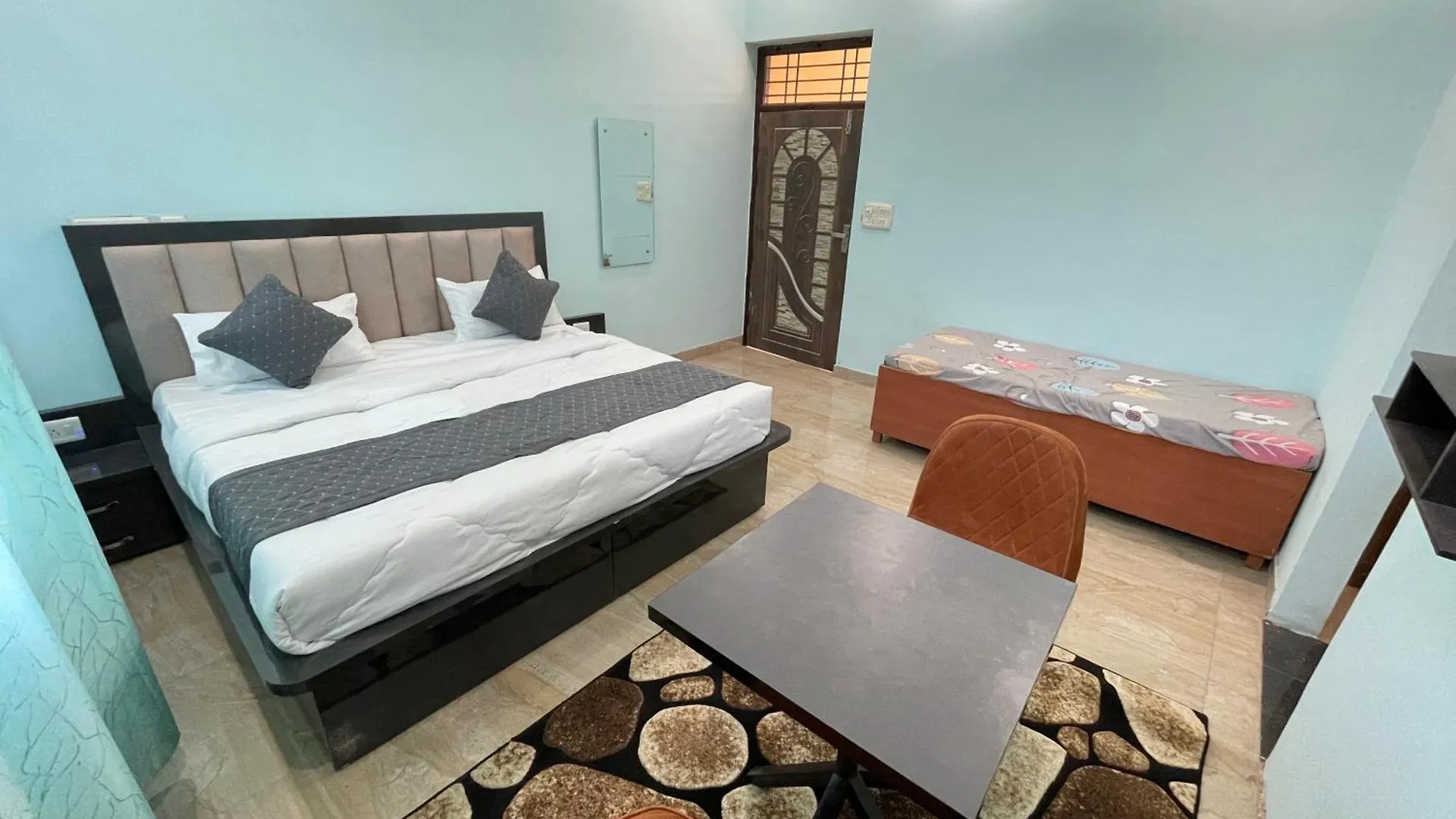 Homestay Taran Bliss Home Stay Agra- Near Taj Mahal Agra